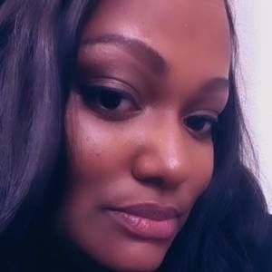 Meet your Posher, Candace